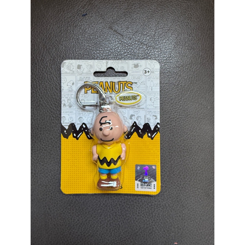 Peanuts Charlie Brown Keychain Figure Beast Kingdom 56177 New Packaging